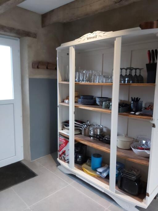 Beautiful 2 Bed Cottage With Swimming Pool Pageas Exterior photo