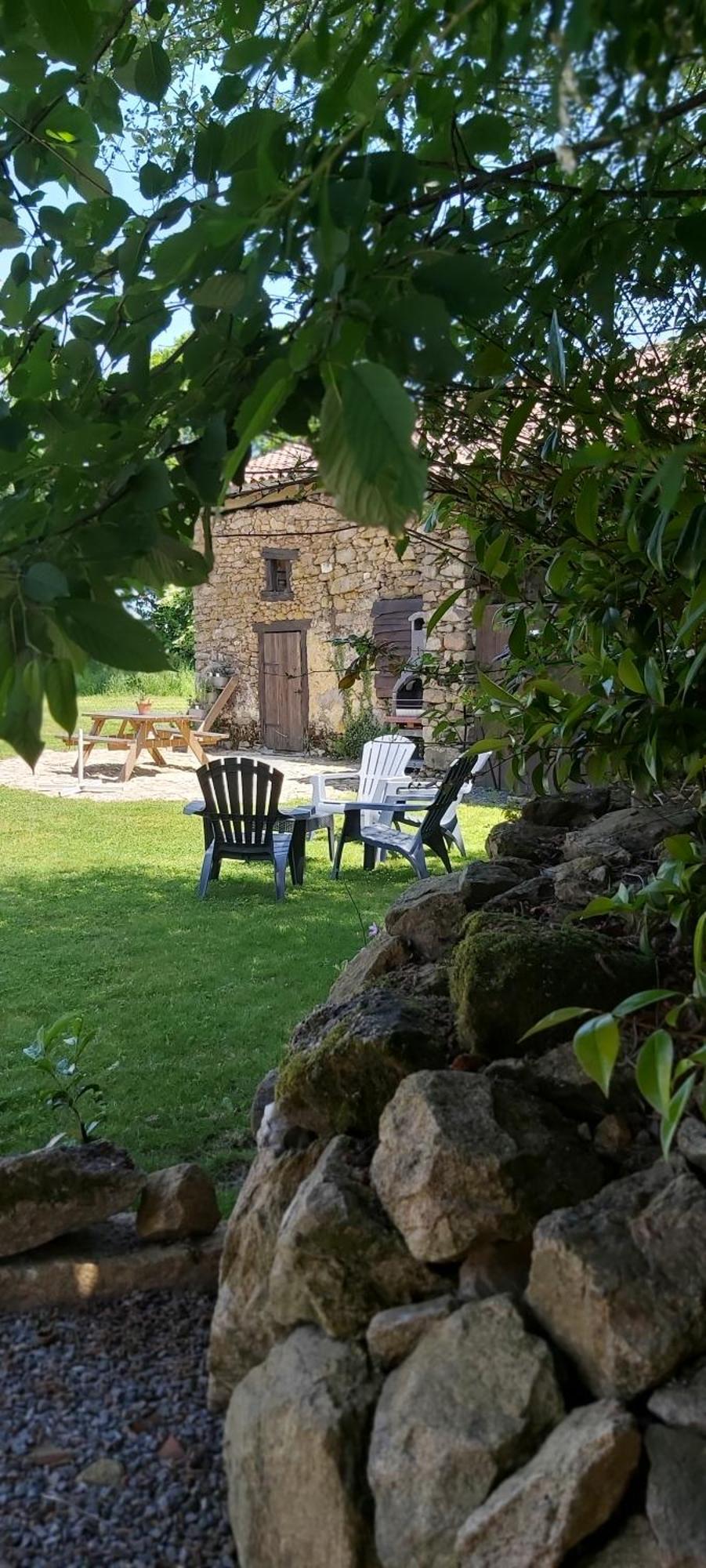 Beautiful 2 Bed Cottage With Swimming Pool Pageas Room photo